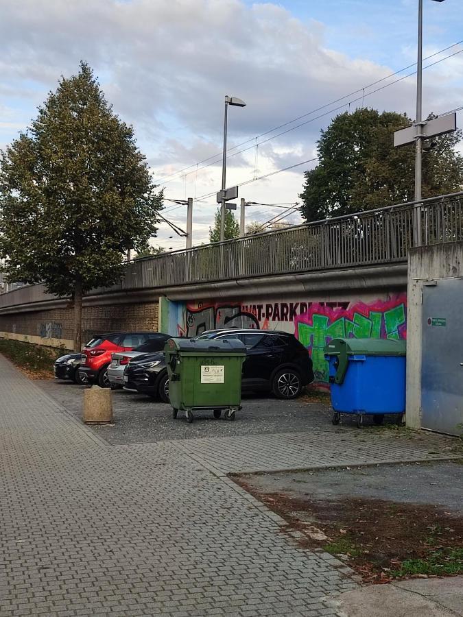 Alter Bahnhof Am Paradies Jena Esterno foto